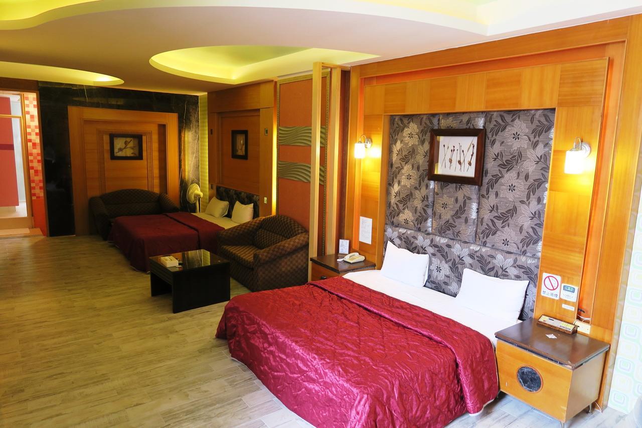 富晴汽車旅館fu Ching Motel Changhua City Exterior foto