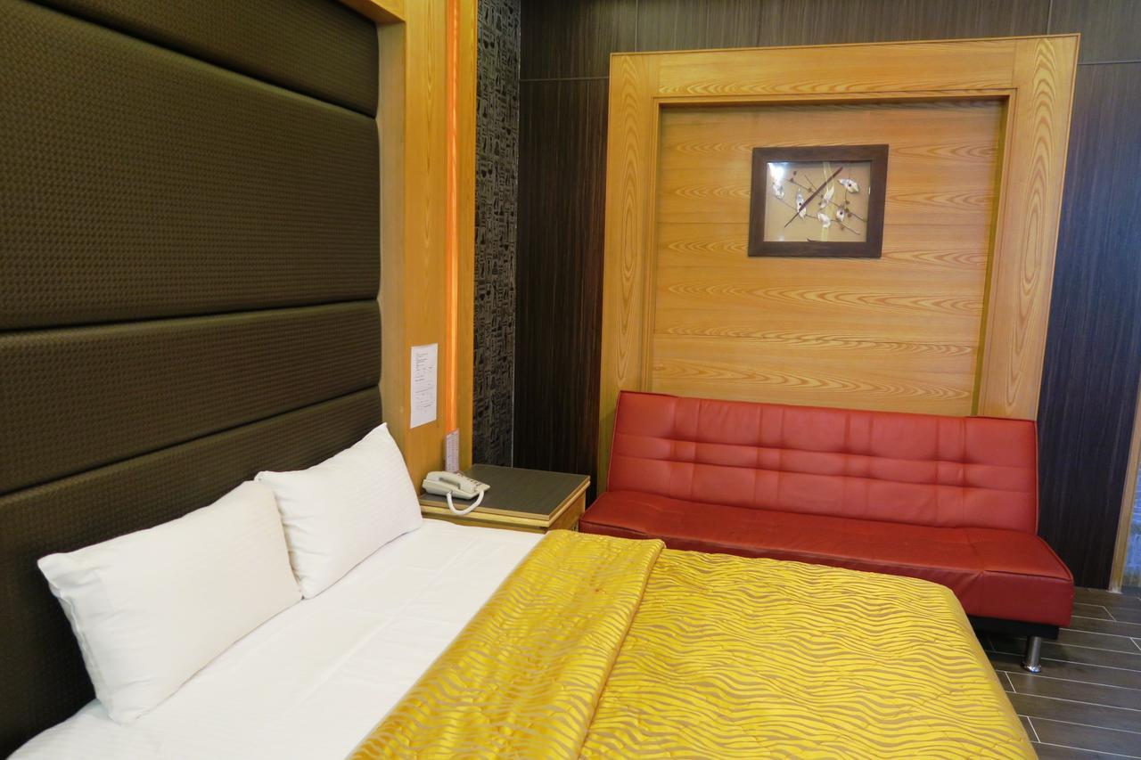 富晴汽車旅館fu Ching Motel Changhua City Exterior foto