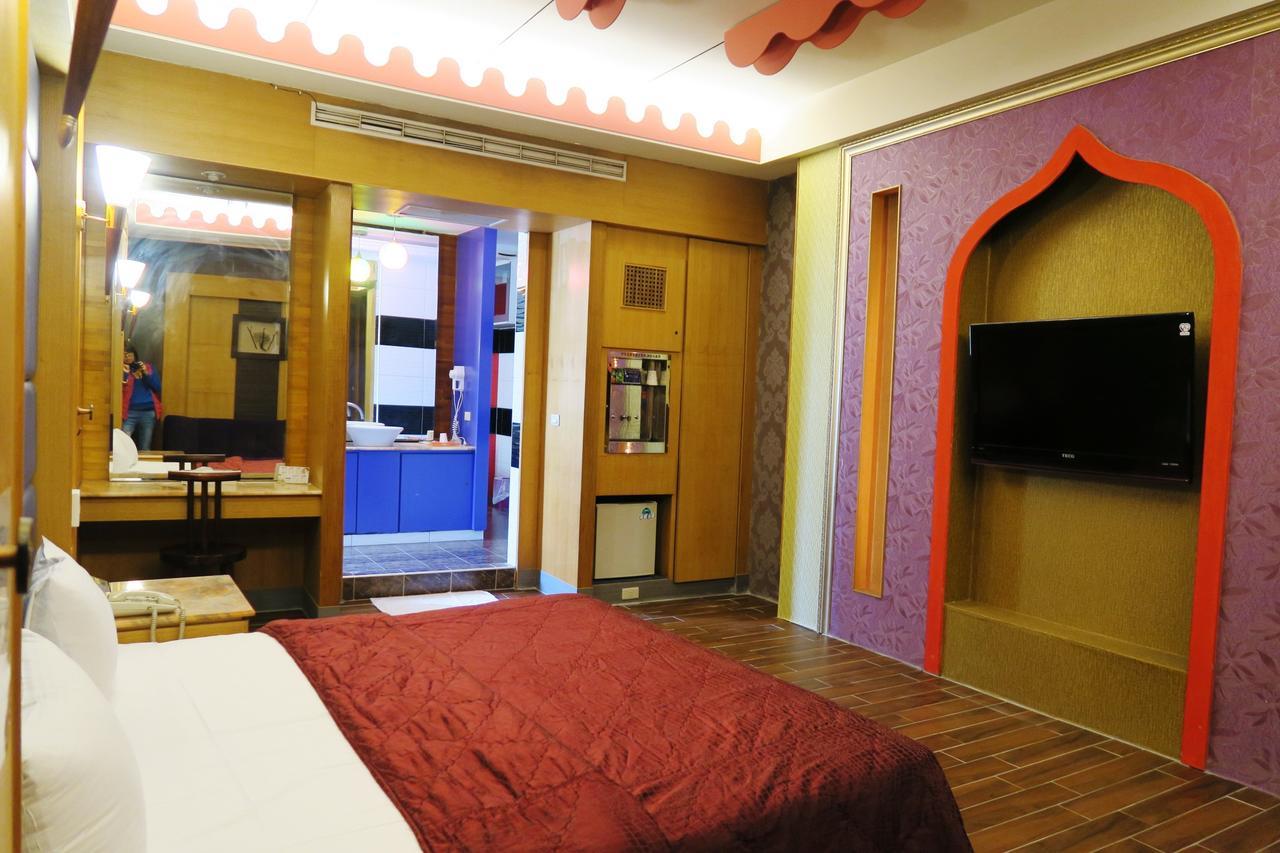 富晴汽車旅館fu Ching Motel Changhua City Exterior foto